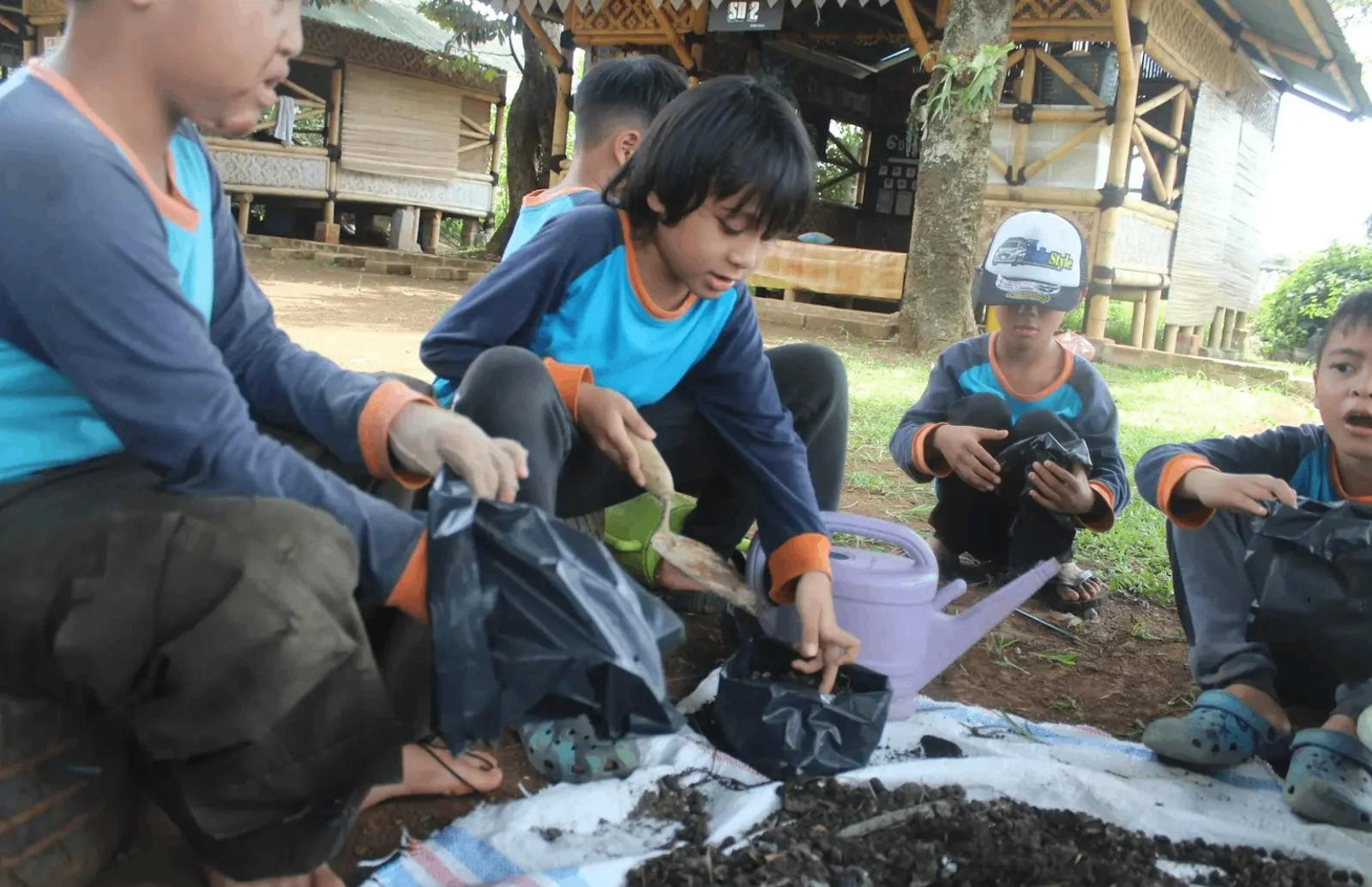 Eksplorasi alam dan lingkungan